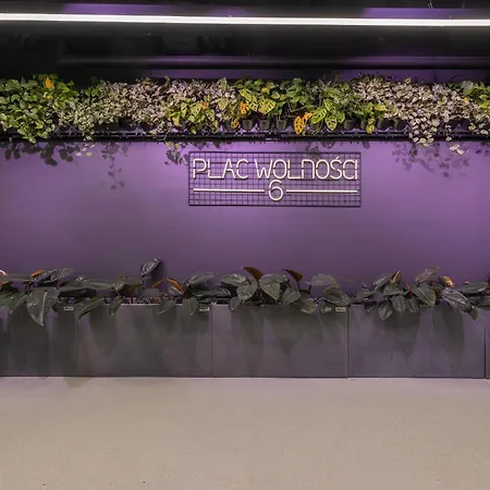 Modern In The Centre Of By Renters