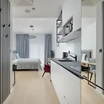 Modern In The Centre Of By Renters 포즈난