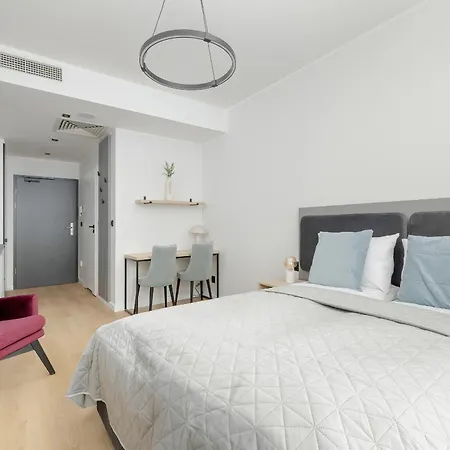 Modern In The Centre Of By Renters Appartamento *