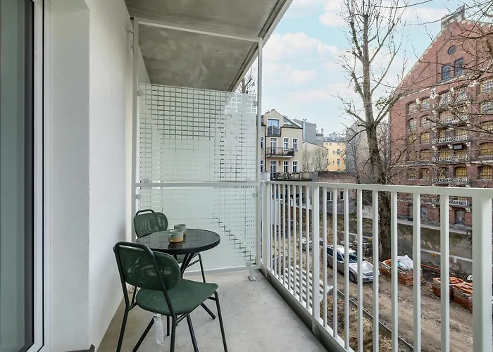 Modern In The Centre Of By Renters Lägenhet